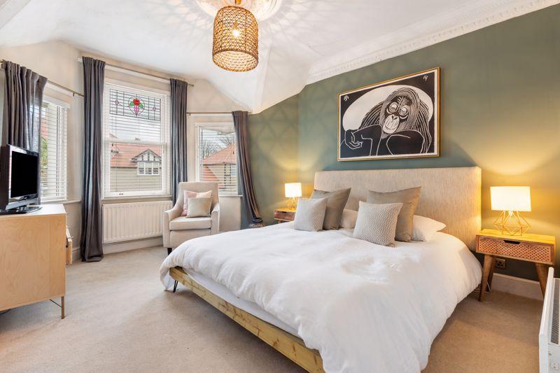 Perth House, 27...