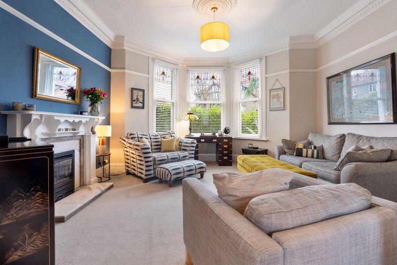 Perth House, 27...