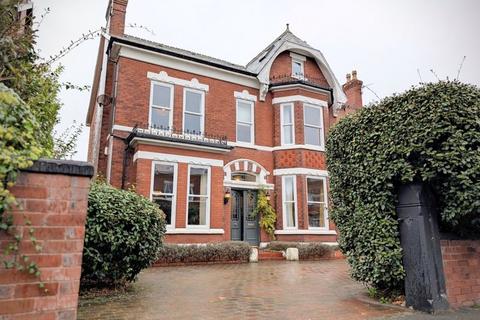 undefined, Golf Open 2026 - Burlington Road, Birkdale - Sleeps 8 - Extended Stays Available