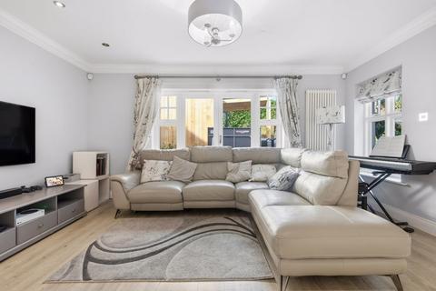 5 bedroom detached house for sale, Herington Grove, Hutton Mount, Brentwood CM13