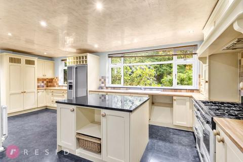 6 bedroom detached house for sale, Northdene Drive, Rochdale OL11
