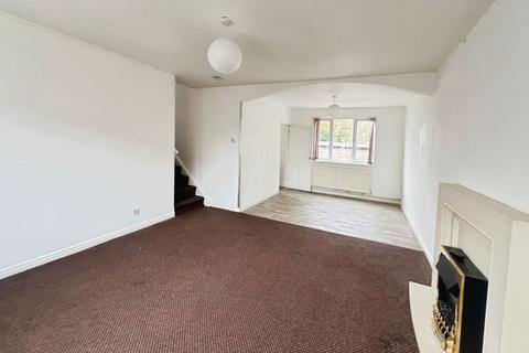 4 bedroom detached house to rent, Roscow Avenue, Breightmet, Bolton