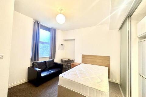 undefined, 12 Whitefield Tce, Flat 8