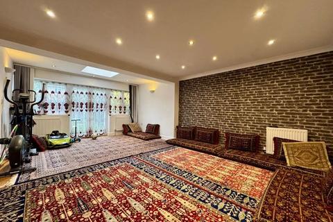 undefined, Carmichael Close, Ruislip