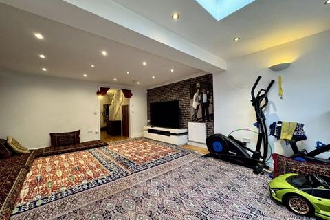 undefined, Carmichael Close, Ruislip