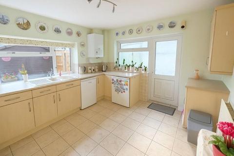 2 bedroom bungalow for sale, Spalding Road, Bourne, Lincolnshire, PE10