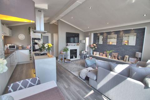 2 bedroom detached bungalow for sale, Southwick Road, Wickham PO17