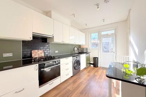 undefined, Cambridge Road, North Harrow