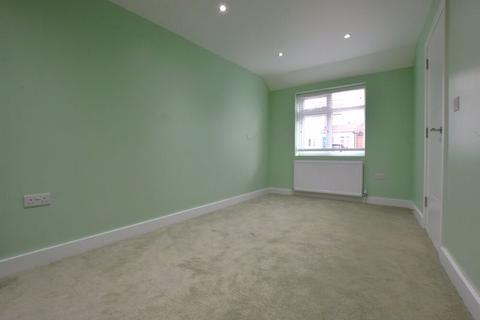 4 bedroom semi-detached house for sale, Chester Drive, Harrow