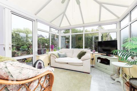 3 bedroom detached house for sale, Gleadowe Avenue, Christchurch, BH23 1