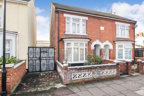 undefined, Fairfax Road, Bedford MK40