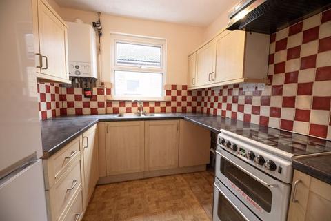 2 bedroom apartment for sale, Oakleigh Park Drive, Leigh-On-Sea