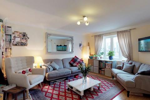 3 bedroom terraced house to rent, Hubble Close, Oxford