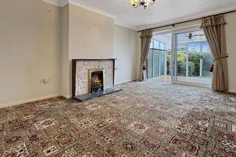 2 bedroom bungalow for sale, Venner Avenue, Cowes PO31