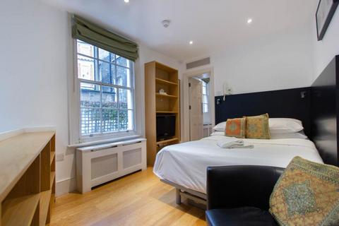 Studio to rent, Cartwright Gardens, London WC1H