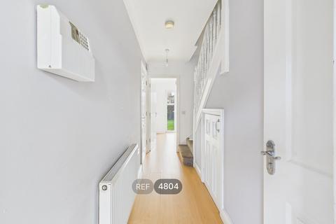 3 bedroom terraced house to rent, Riverhead Gardens, Driffield, YO25 6AA