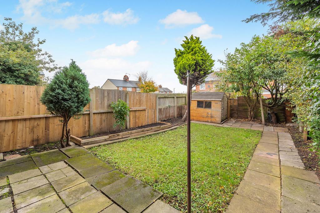 Garden to rear