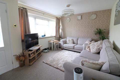 undefined, Luton LU3