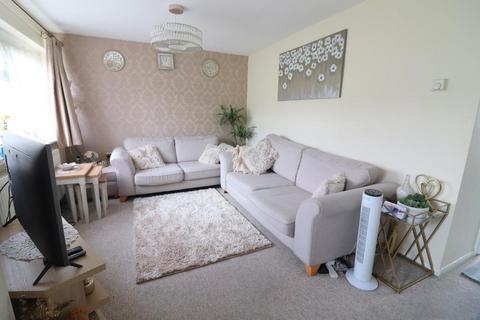 undefined, Luton LU3