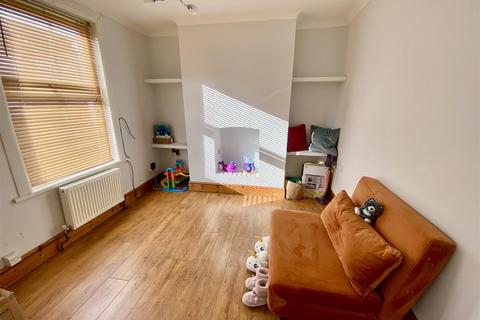 2 bedroom terraced house for sale, Deburgh Street, Swindon SN2