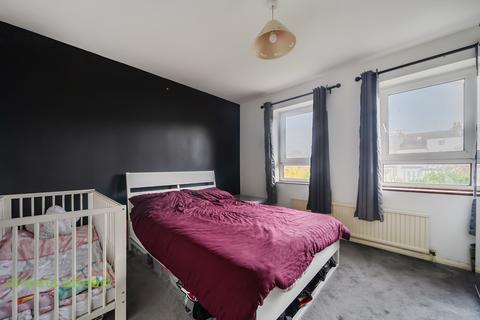 undefined, Saracen Close, Croydon, CR0