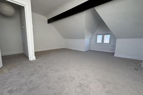 2 bedroom duplex to rent, Penylan Road, Cardiff CF24