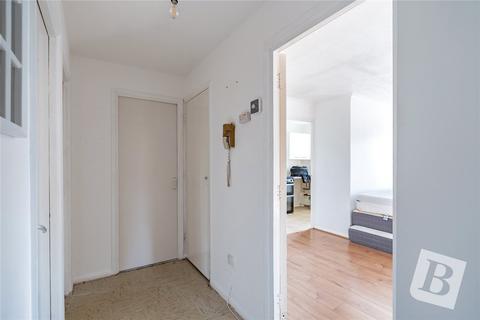 2 bedroom apartment for sale, Plumtree Close, Dagenham, RM10