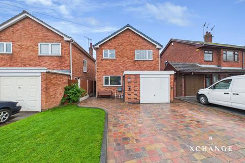 4 bedroom detached house for sale, Southfield Close, Nuneaton CV10