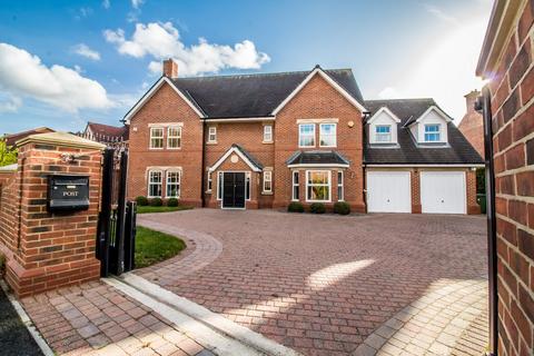 5 bedroom detached house for sale, Bramhall Drive, High Generals Wood, Washington, NE38