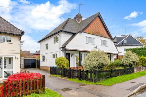 3 bedroom semi-detached house for sale, Gordons Way, Oxted, Surrey, RH8