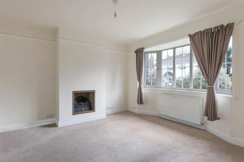 3 bedroom semi-detached house for sale, Gordons Way, Oxted, Surrey, RH8
