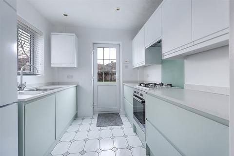 3 bedroom semi-detached house for sale, Gordons Way, Oxted, Surrey, RH8