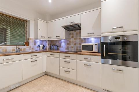 undefined, Apartment 5, Clarence Park, 415 Worcester Road, Malvern