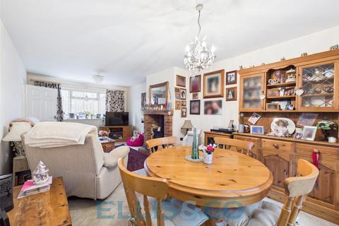2 bedroom semi-detached house for sale, Lyngs Close, Yalding, Maidstone, Kent, ME18