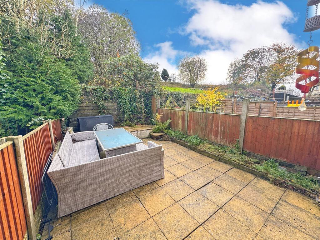 Rear Patio Garden