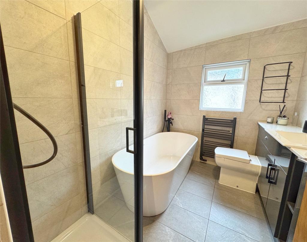 Four-Piece Bathroom