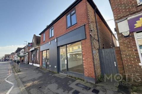 Retail property (high street) to rent, 51-51A High St New Romney TN28 8AH