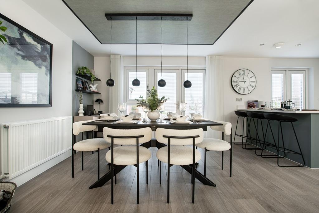 Dining/Kitchen