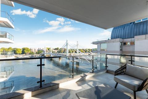 3 bedroom flat to rent, Waterside Point, SW11