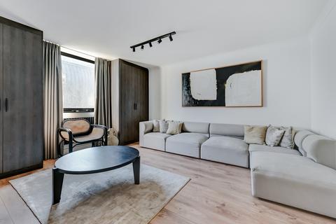 3 bedroom flat to rent, Waterside Point, SW11