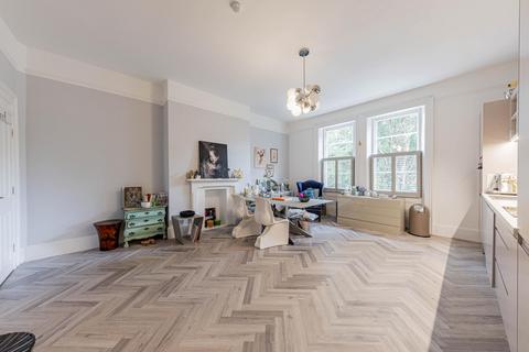 3 bedroom flat for sale, New Dover Road, Canterbury CT1