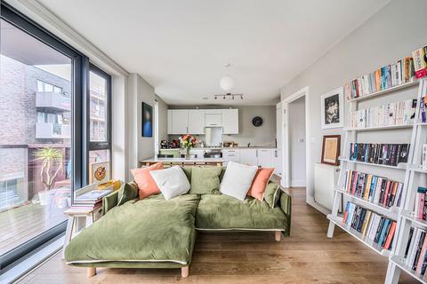 2 bedroom flat for sale, Bermuda Way, London E1