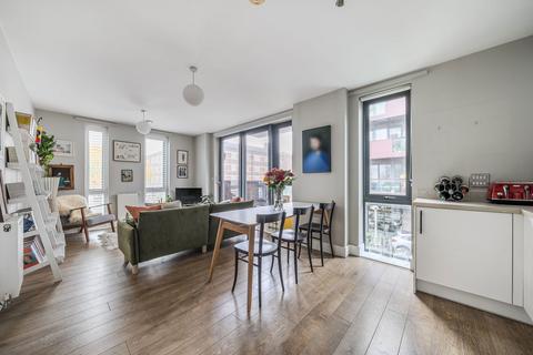 2 bedroom flat for sale, Bermuda Way, London E1