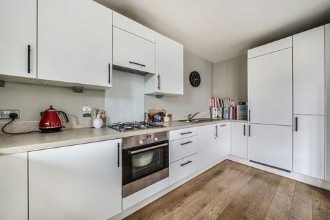 2 bedroom flat for sale, Bermuda Way, London E1