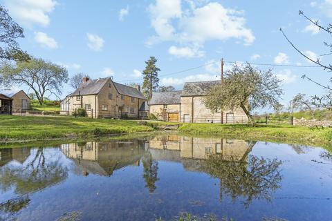 undefined, Radford, OX7