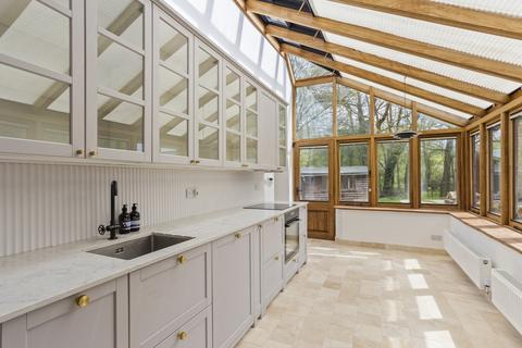 5 bedroom cottage to rent, Radford, OX7