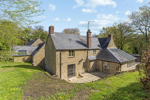 undefined, Radford, OX7