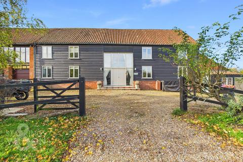 4 bedroom barn conversion for sale, Beetley, Dereham