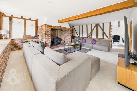 4 bedroom barn conversion for sale, Beetley, Dereham