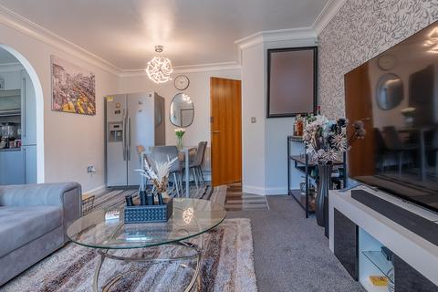 2 bedroom flat for sale, Penn Road, Wolverhampton WV4
